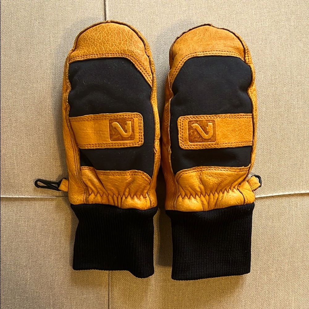 Flylow Unicorn Mittens